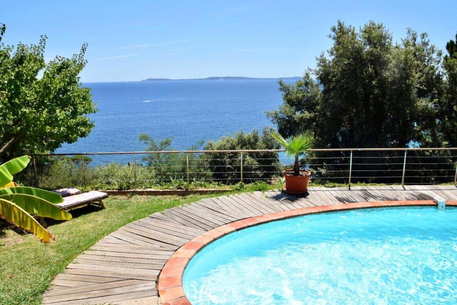 Villa Les Alizes Le Le Rayol-Canadel-sur-Mer Εξωτερικό φωτογραφία